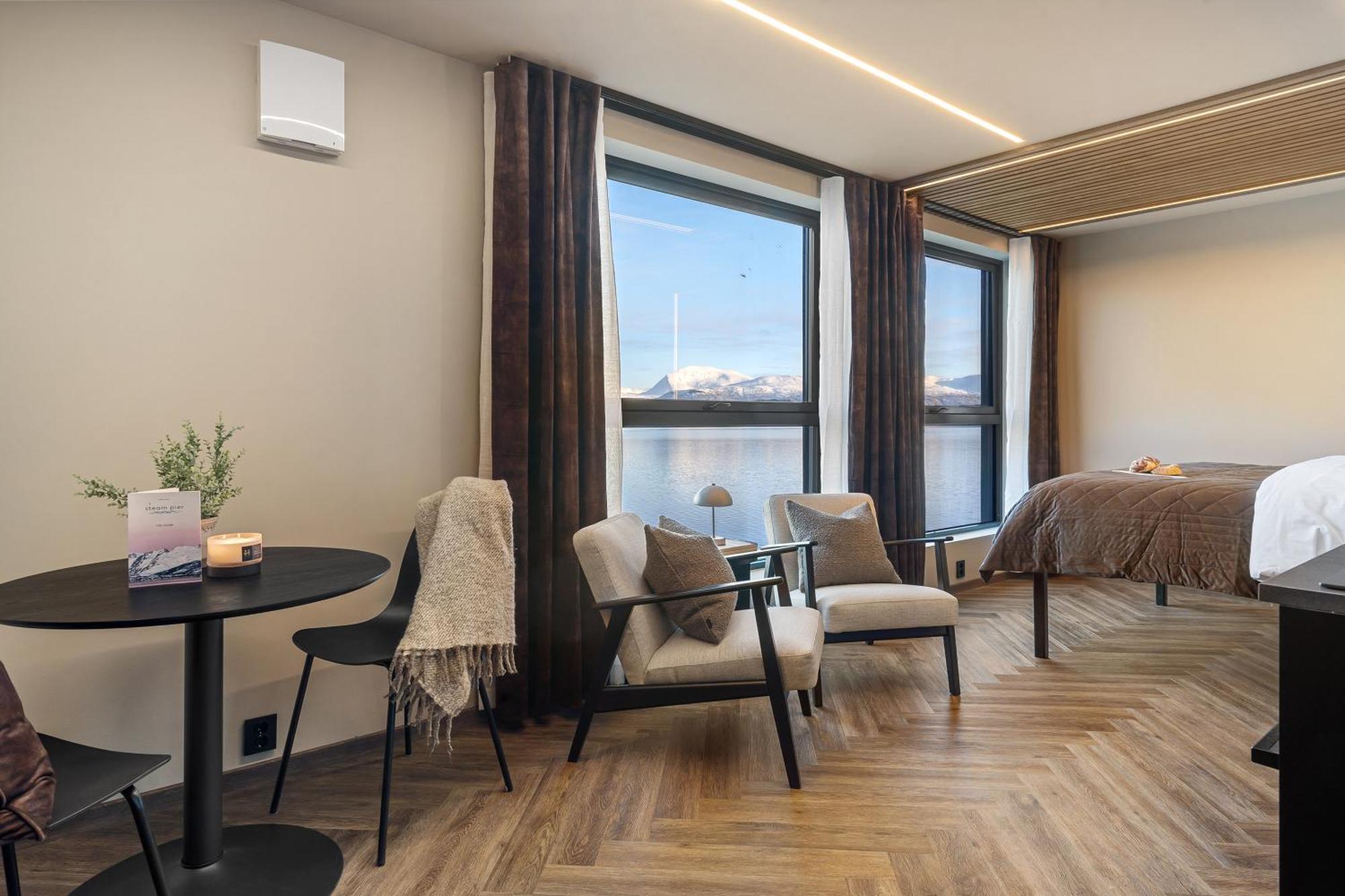 Steam Pier Apartment Kvaloya Exterior photo