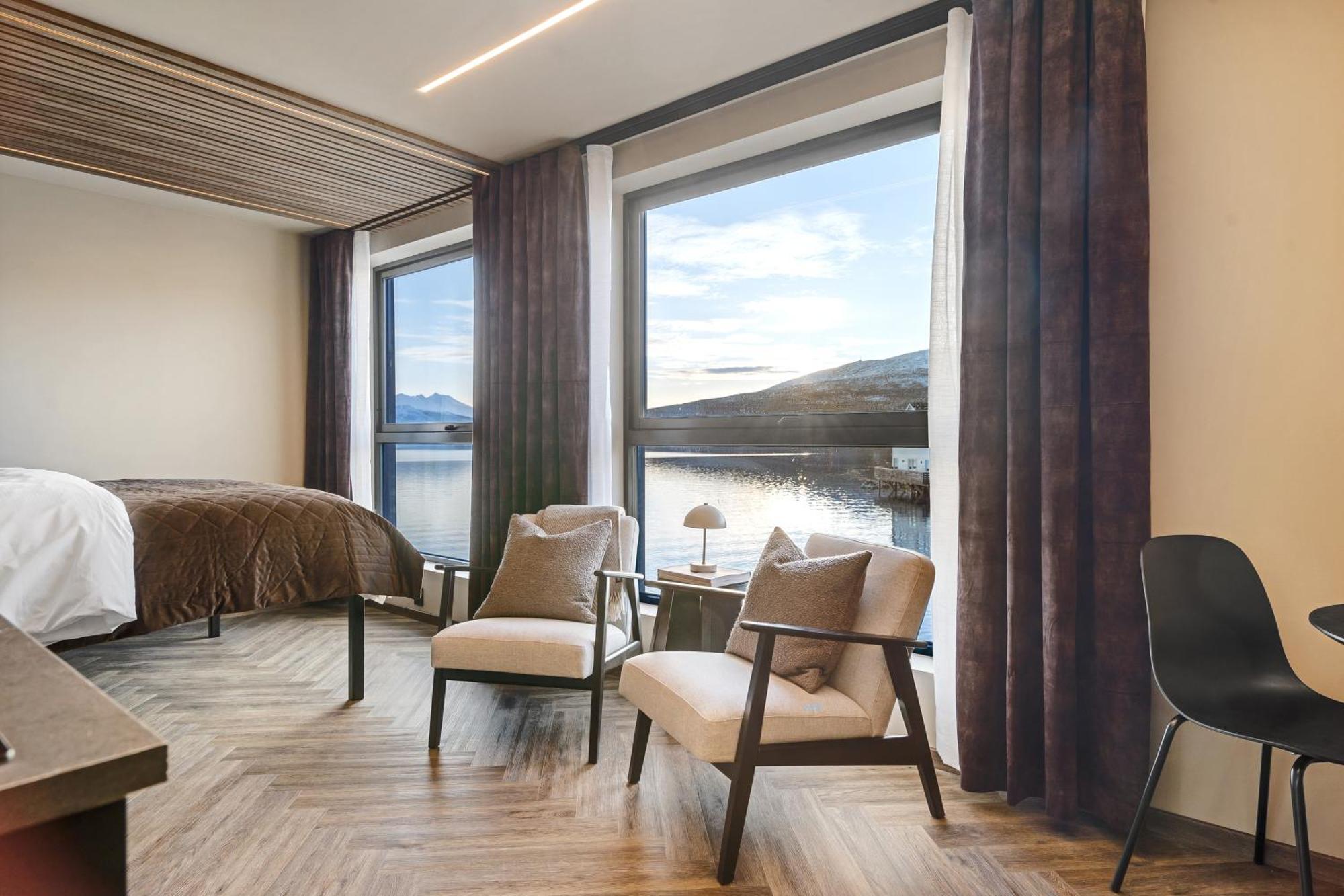Steam Pier Apartment Kvaloya Exterior photo
