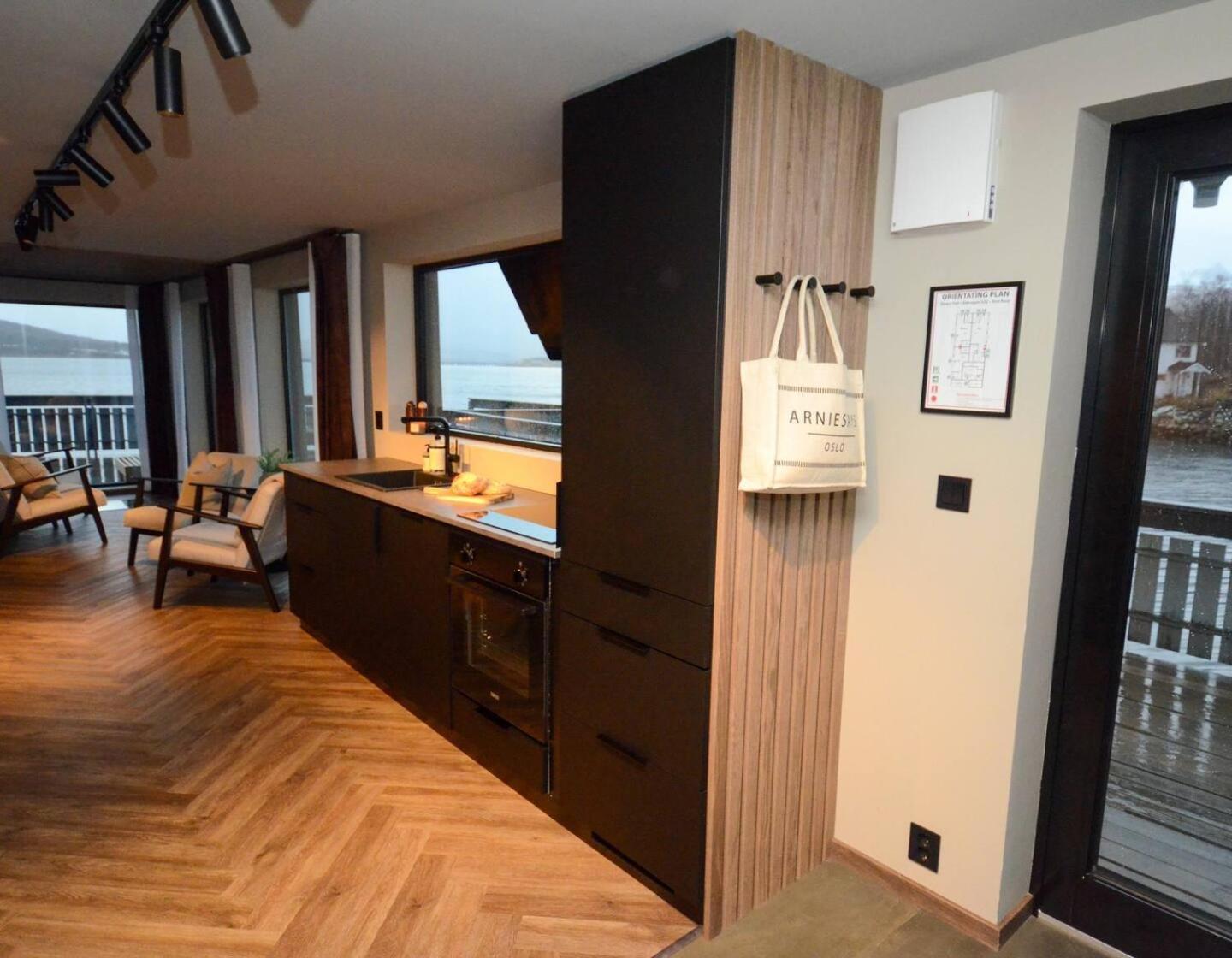 Steam Pier Apartment Kvaloya Exterior photo