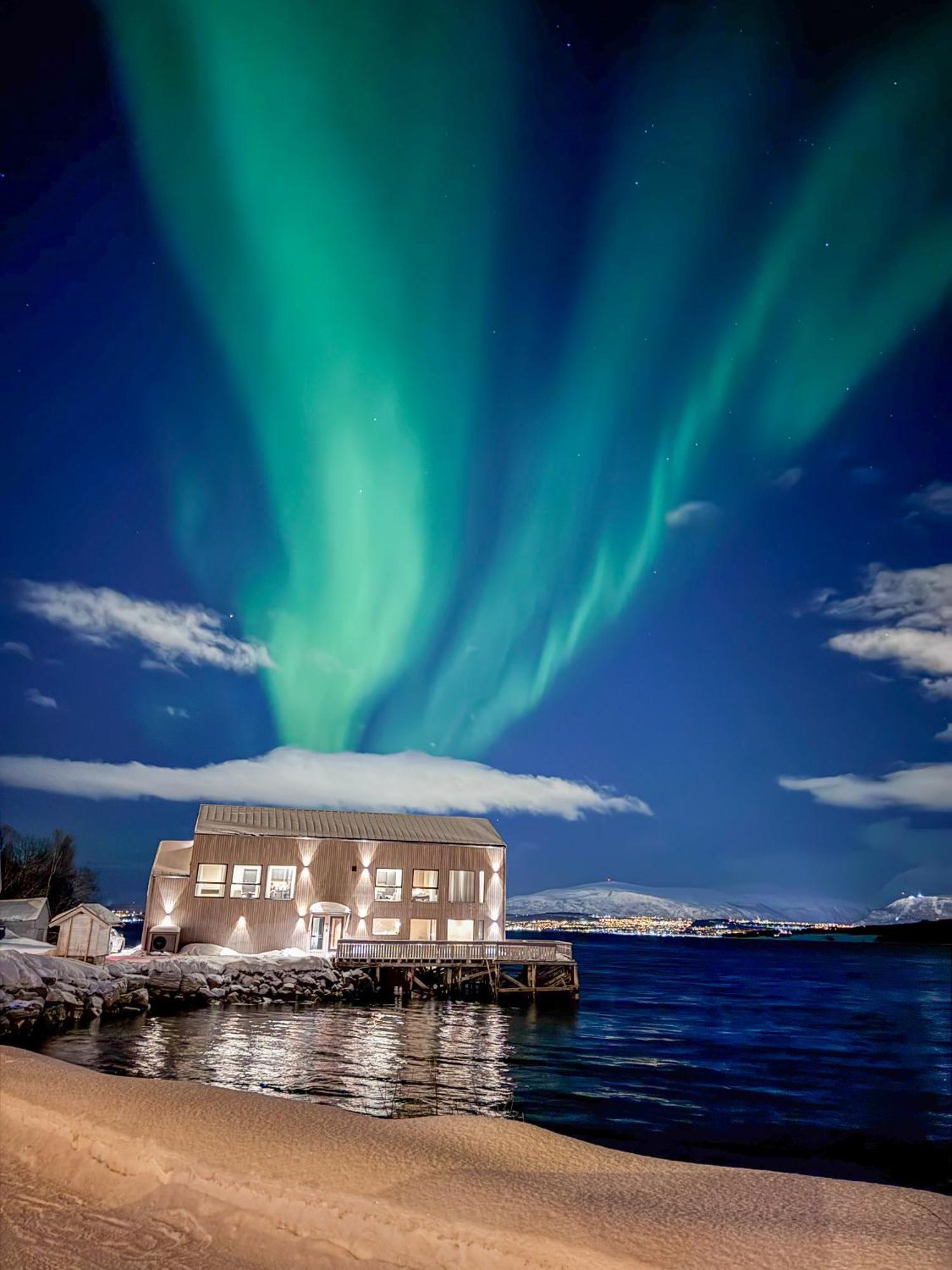 Steam Pier Apartment Kvaloya Exterior photo